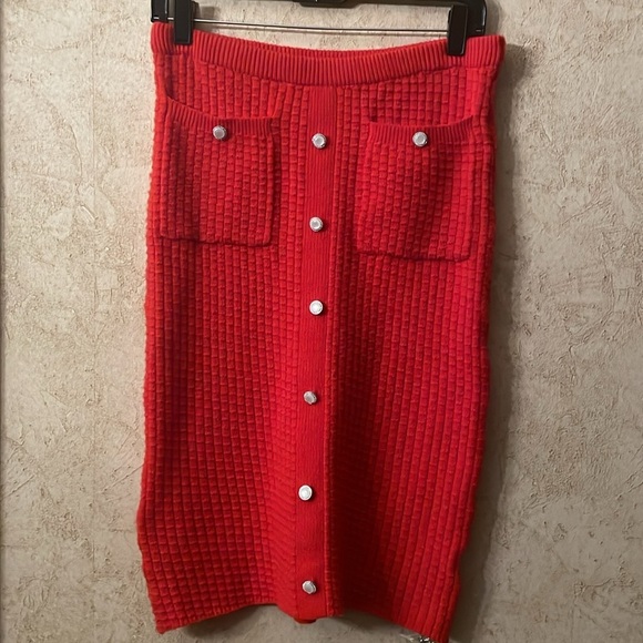 💕SALE 4 for $10💕Love & Luxe Red Button-Front Knit Skirt - Picture 1 of 5